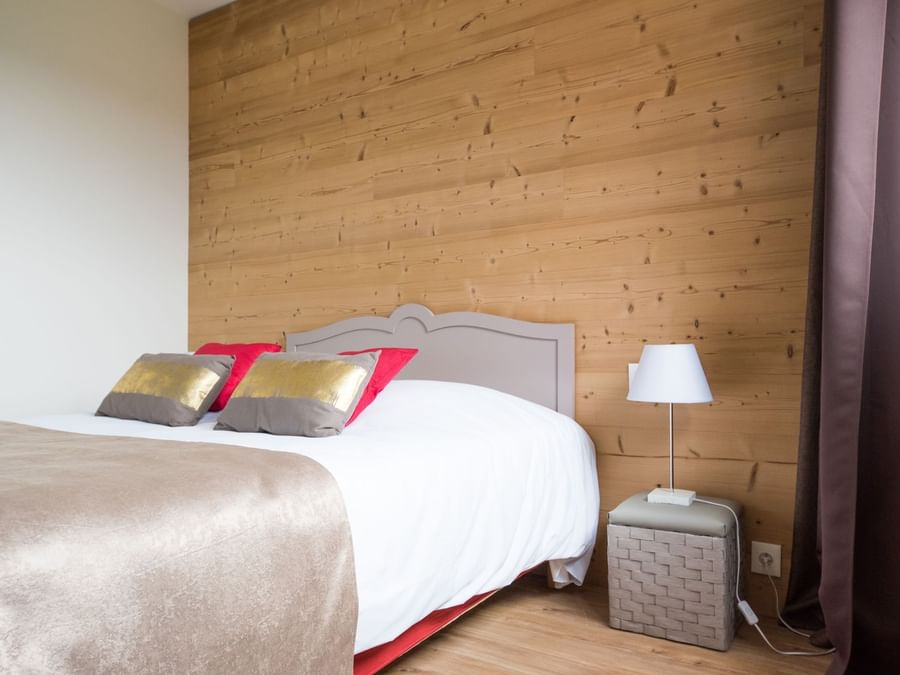 Interior of Chambre Confort at Originals Le Kastelberg