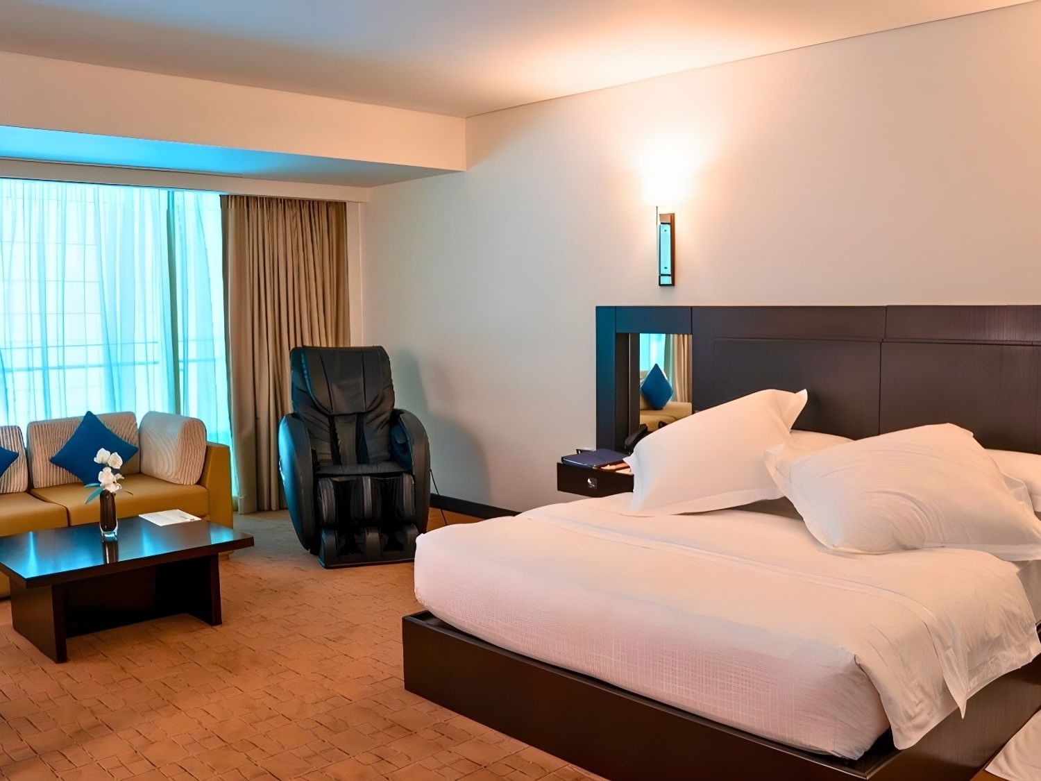 Superior Deluxe Room at Dubai International Hotel
