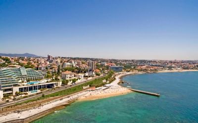 Attractive sea area near the Hotel Cascais Miragem