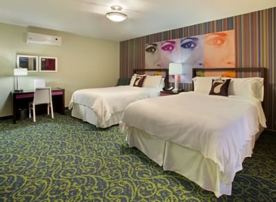 Deluxe Queen room with double beds at 7 Springs Inn & Suites 