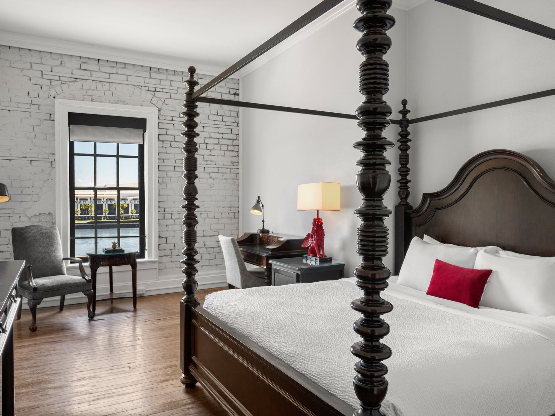 River Street Inn - River View Room with King Bed