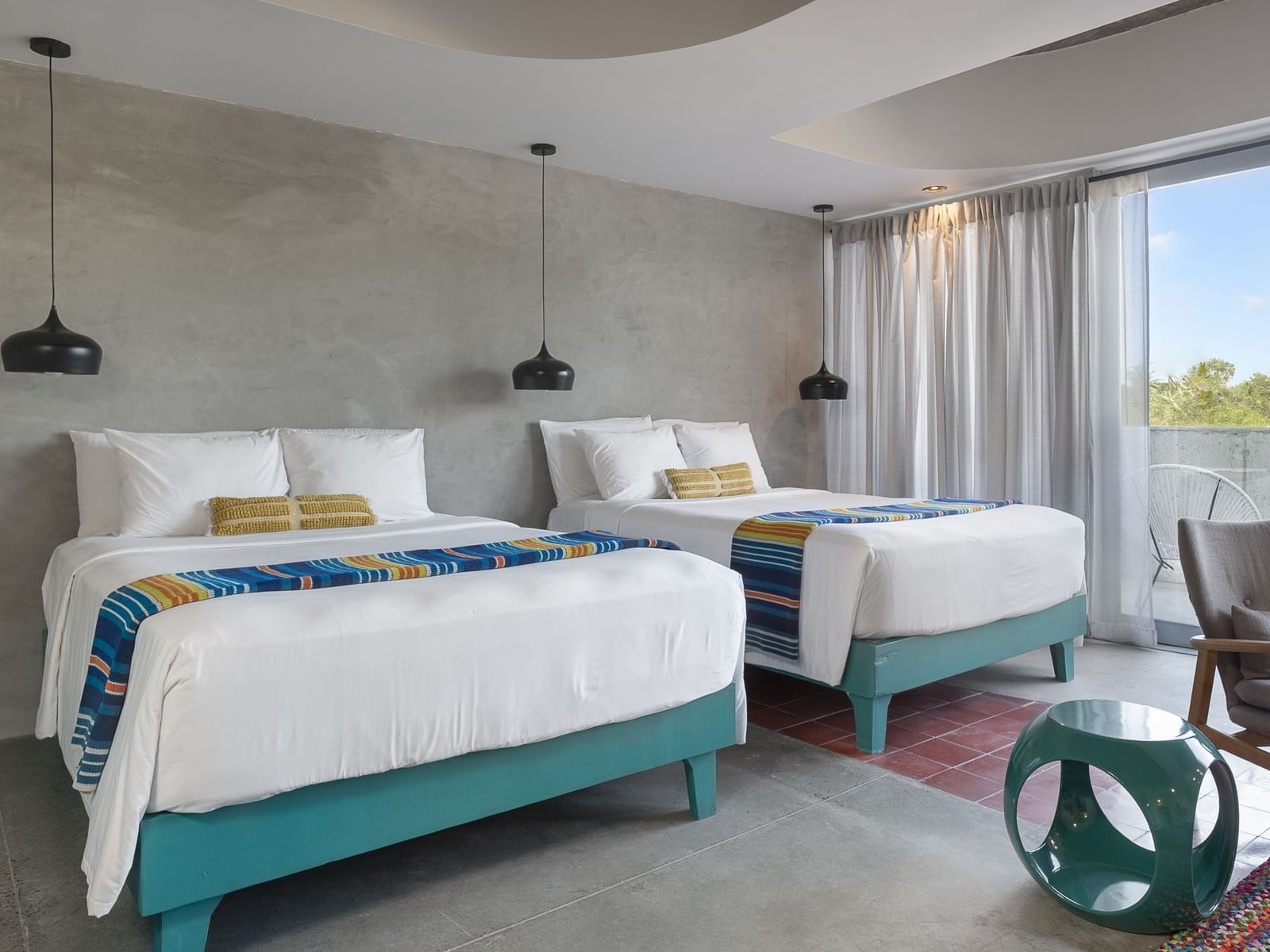 El Doble room with Double queen Beds at El Blok Hotel