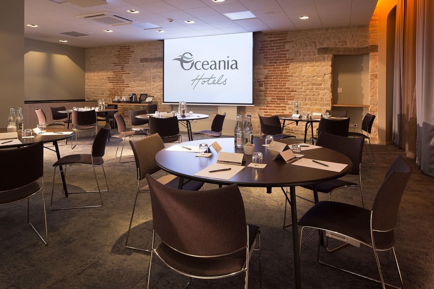 Banquet tables in the Meeting Room at Oceania Le Jura Dijon