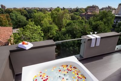 Jacuzzi Outdoor Hotel Manin Milano