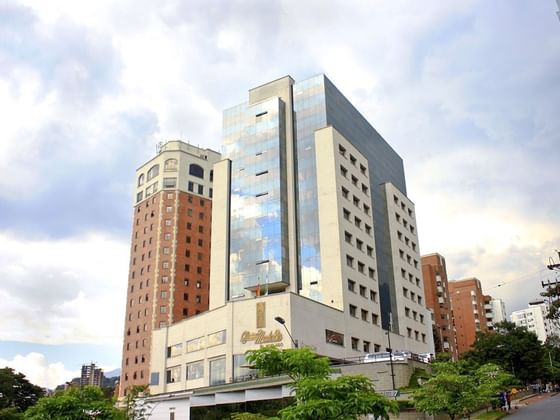 Poblado Clinic