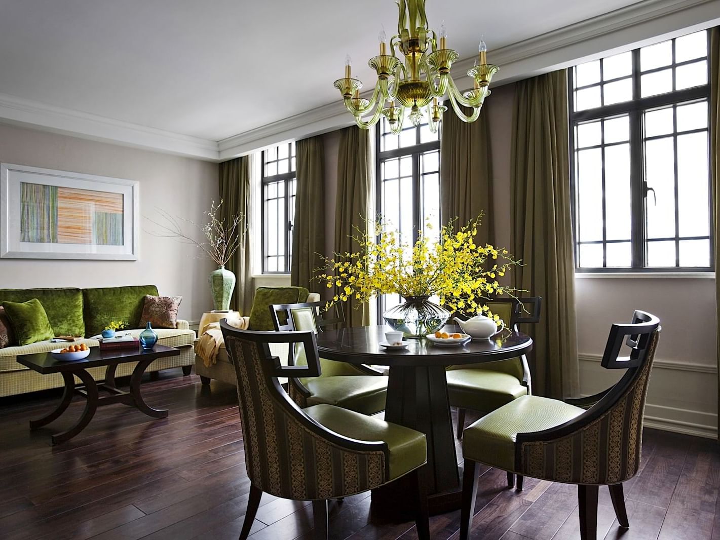 Living area in Bel Etage Suite at Yangtze Boutique Hotel