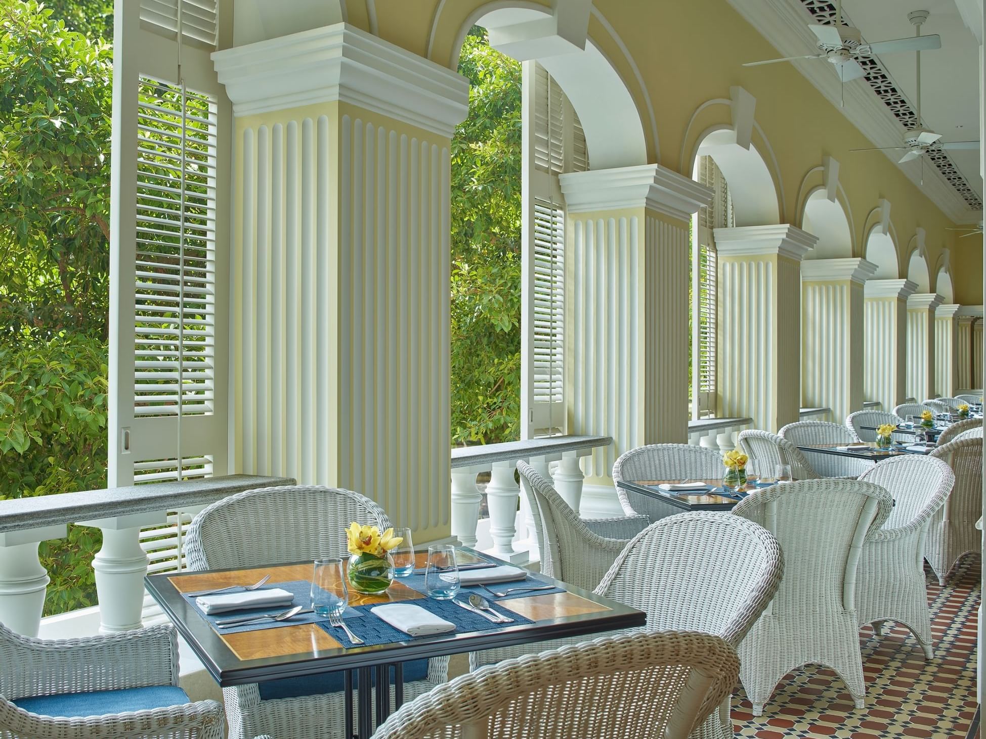 Restaurant tables with cutleries at Artyzen Grand Lapa