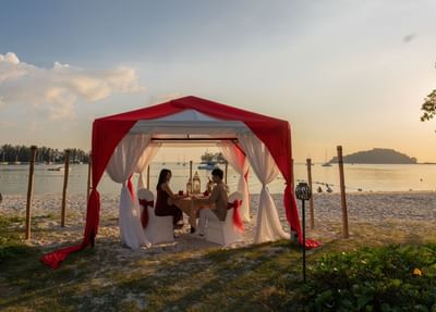romantic dinner next to the sea at The Danna Langkawi