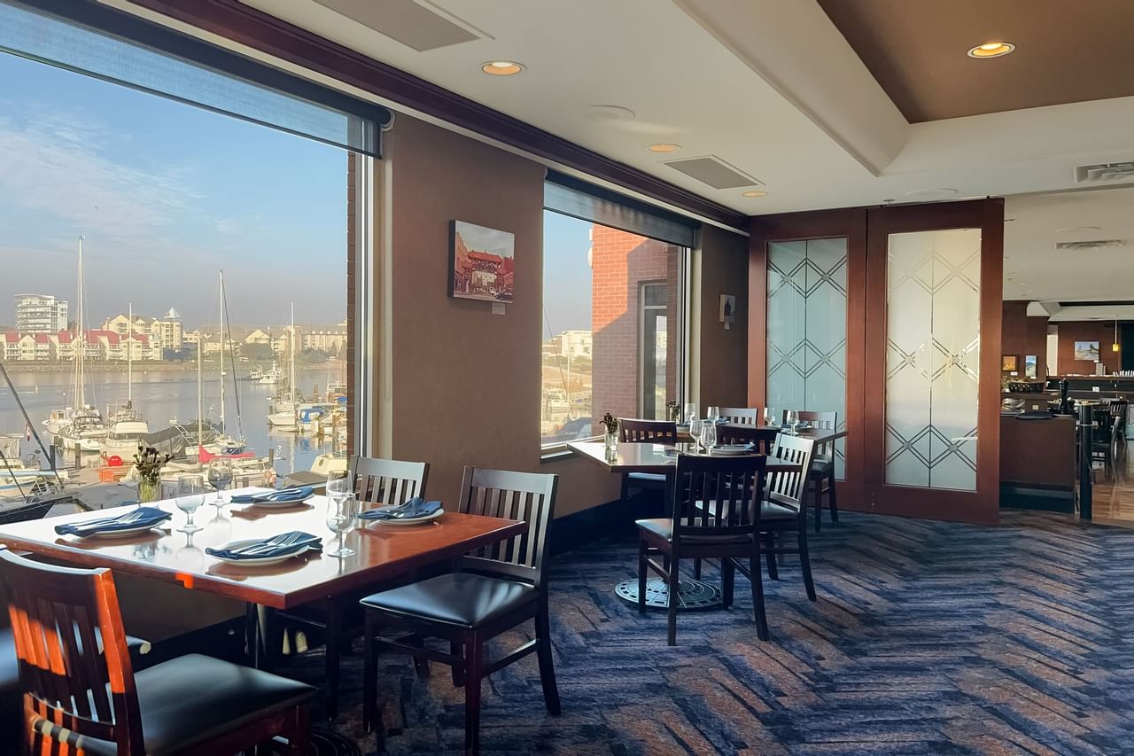 Blue Crab interior