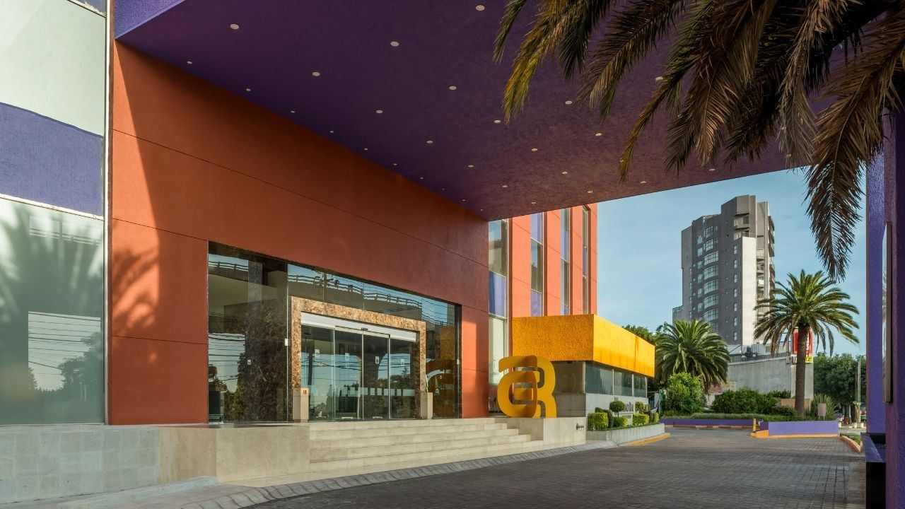 Camino real pedregal hotel