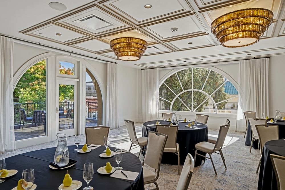 corporate meeting room set up at el PRADO with natural light pouring into the room