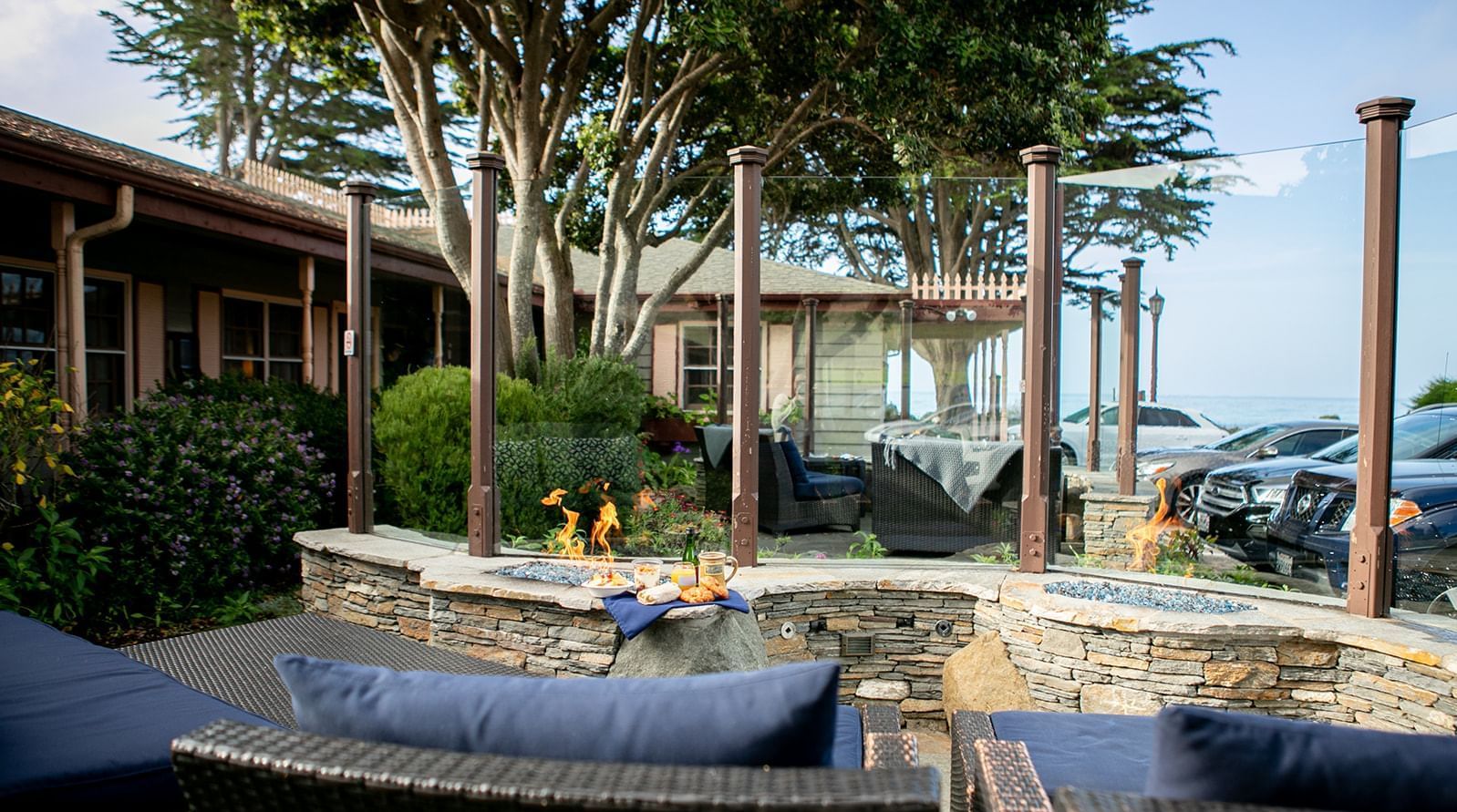 Moonstone Beach Hotels - Sea Otter Inn - Cambria CA