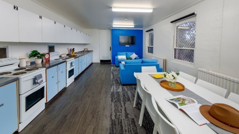 UniLodge @ UC - Buru Kitchen Dining