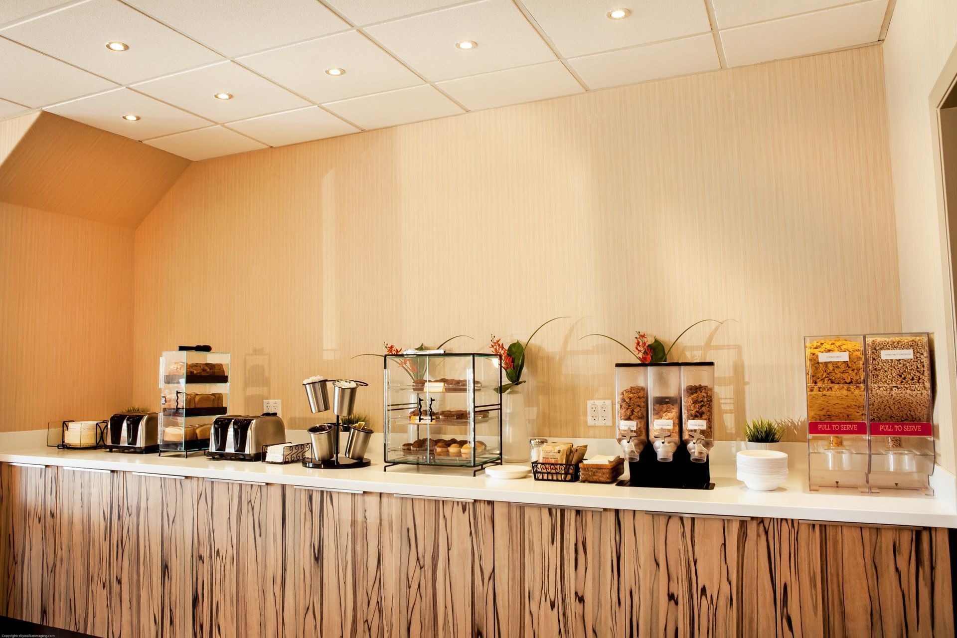 Coast Osoyoos Beach Hotel - Breakfast Area(1)