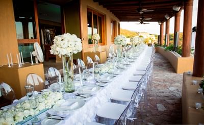 Long wedding dining table at Cala de Mar