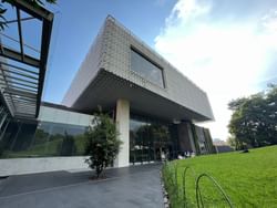 Entrance exterior of Museo Miraflores near Tikal Futura Hotel