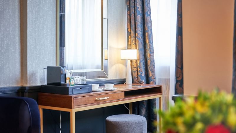 Dresser & coffee tray in Deluxe Room at The Capital Hotel London