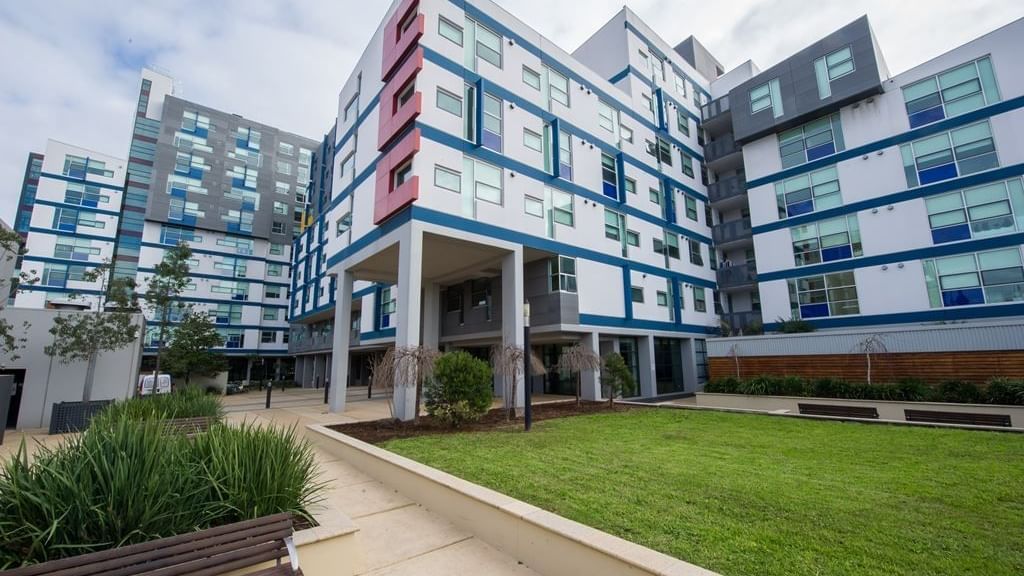 CollegeSquare on Swanston Exterior