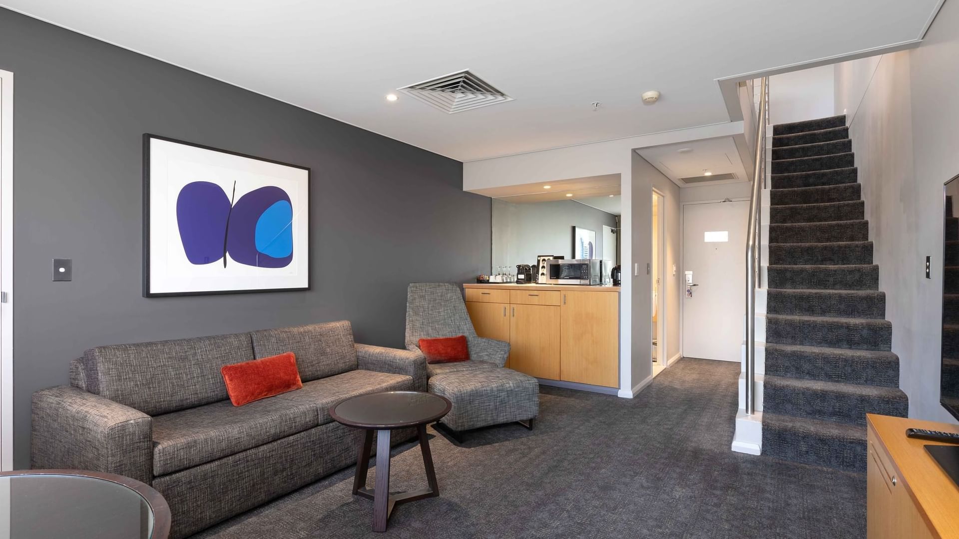 Novotel Sydney Darling Harbour Accommodation Room