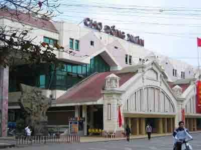 Exterior & street view of Dong Xuan Market near Sunway Hotel Hanoi
