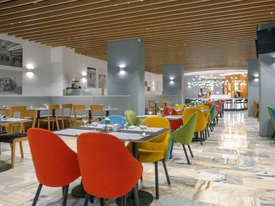 Interior of metro jazz bar & bistro at Metropol Hotel