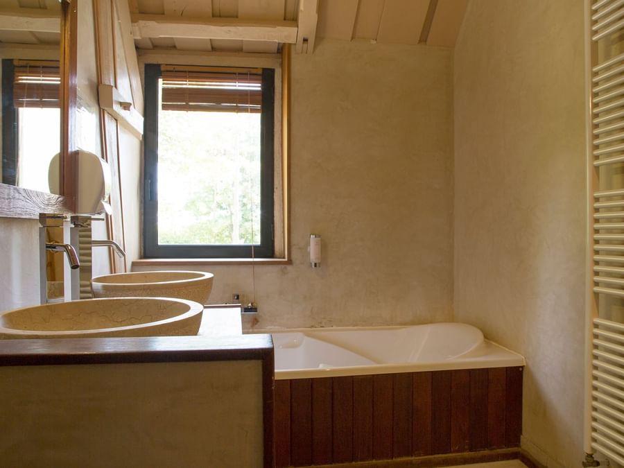 Bathroom vanity in bedrooms at Manoir des Indes