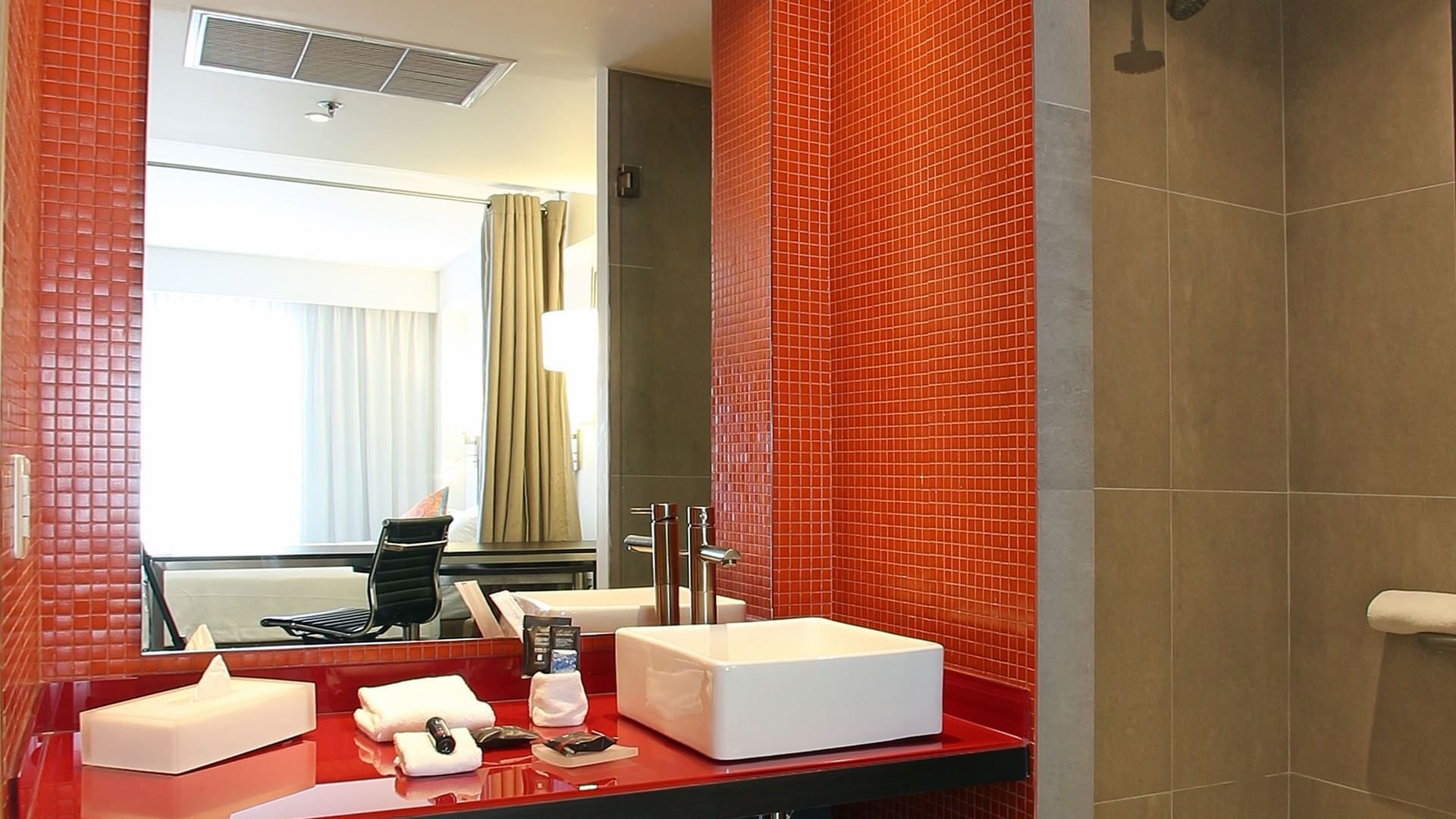 Bathroom interior in bedrooms at Fiesta Inn Querétaro