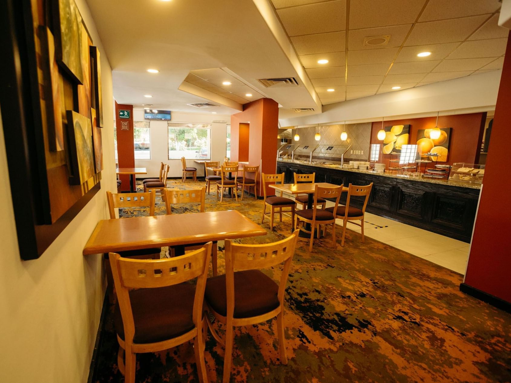 Dining arrangement in Fonda de Hermosillo at Araiza Hermosillo