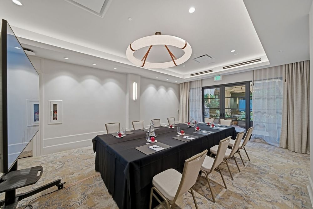 boardroom like meeting room set up at el PRADO