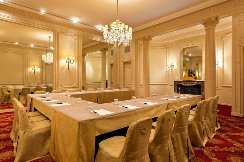 Seminars et Banquets Meeting Room 9 ay Warwick Paris