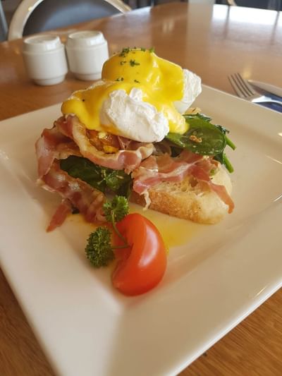 Benedict served in Sirocco Bar & Dining at Ocean Centre Hotel