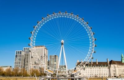 The London Eye & City view near Thistle Hotels