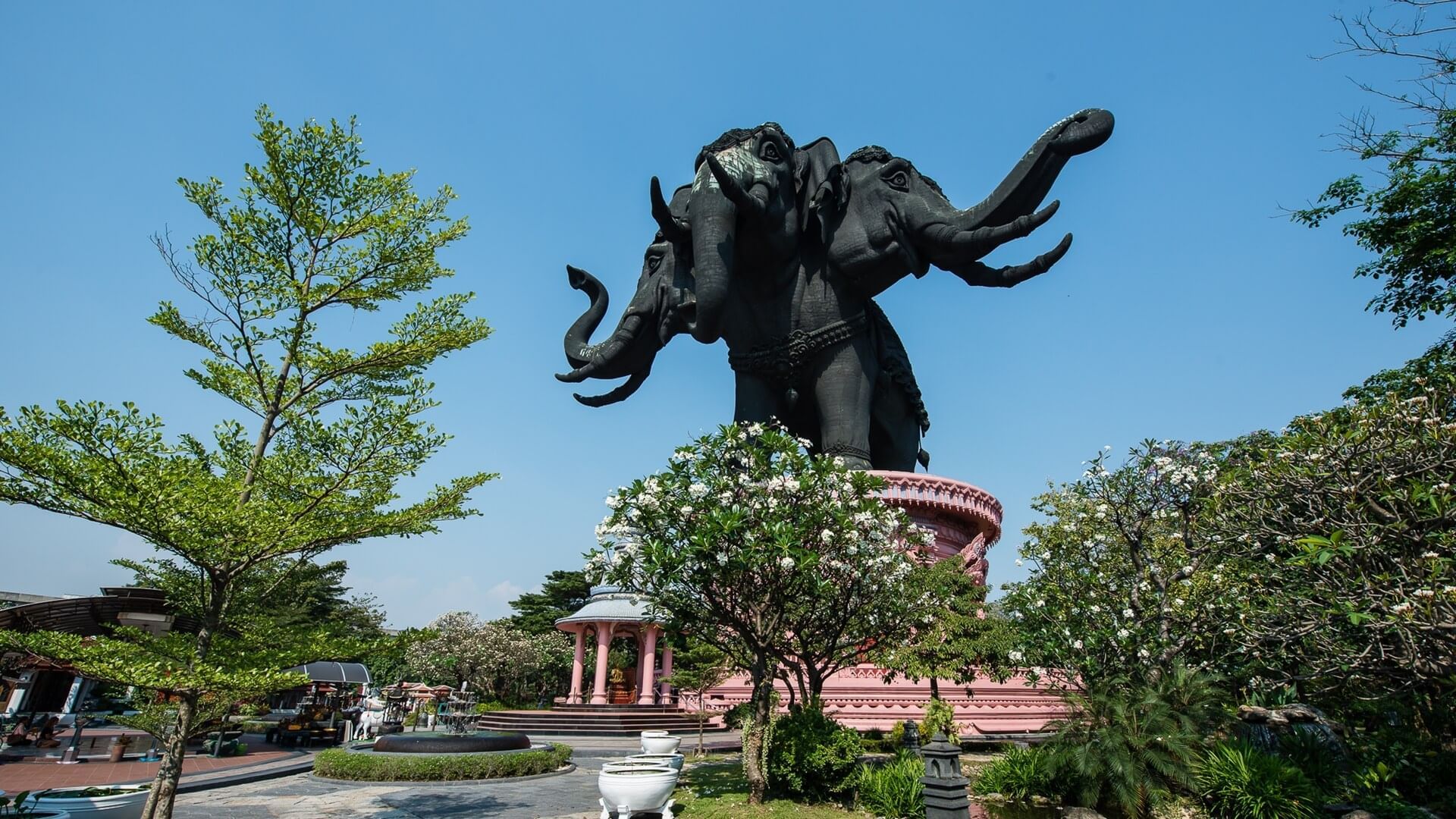 タイ 守護神と三頭の象 ブロンズ像 - アンティーク/コレクション