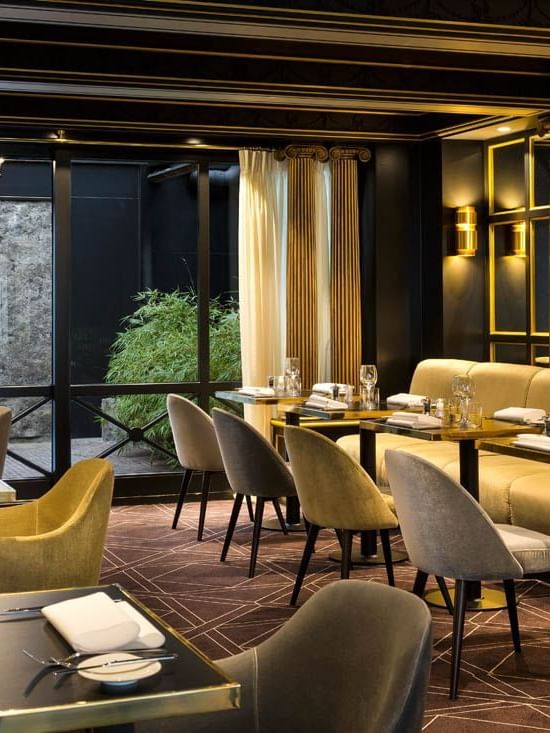 Salle à manger de la Salle Colonne à l'hôtel Barsey by Warwick – Bruxelles