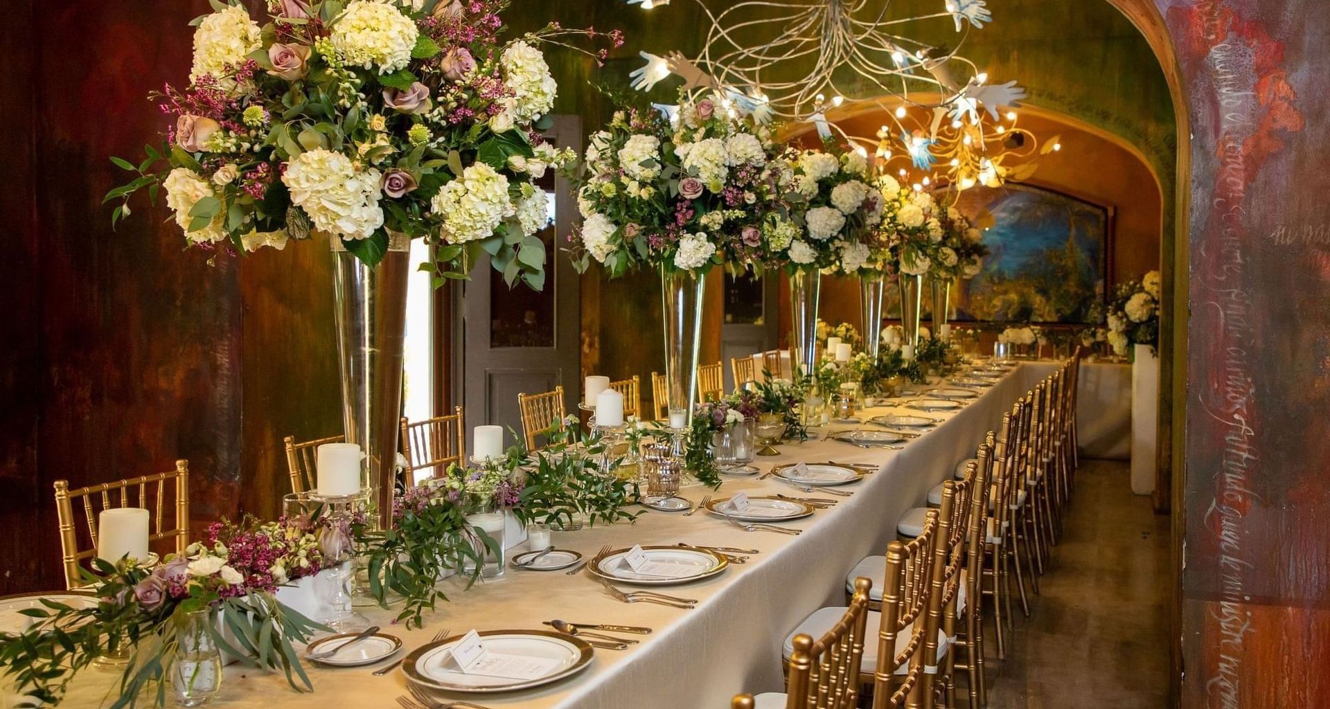 Dining table with decorations at Hotel El Convento