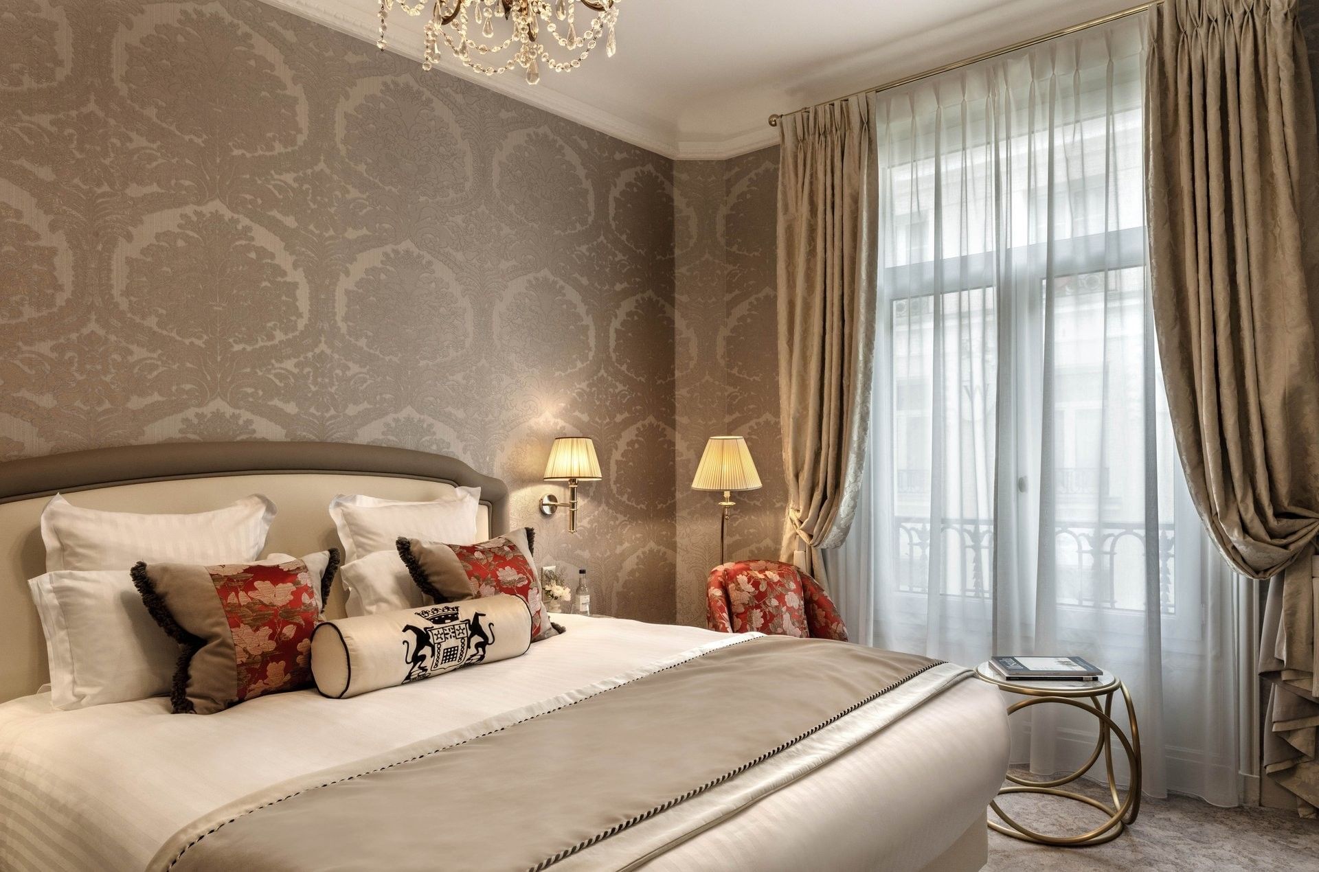 Deluxe Suite Belle Époque featuring a bed with a couch near window at Hotel Westminster Paris
