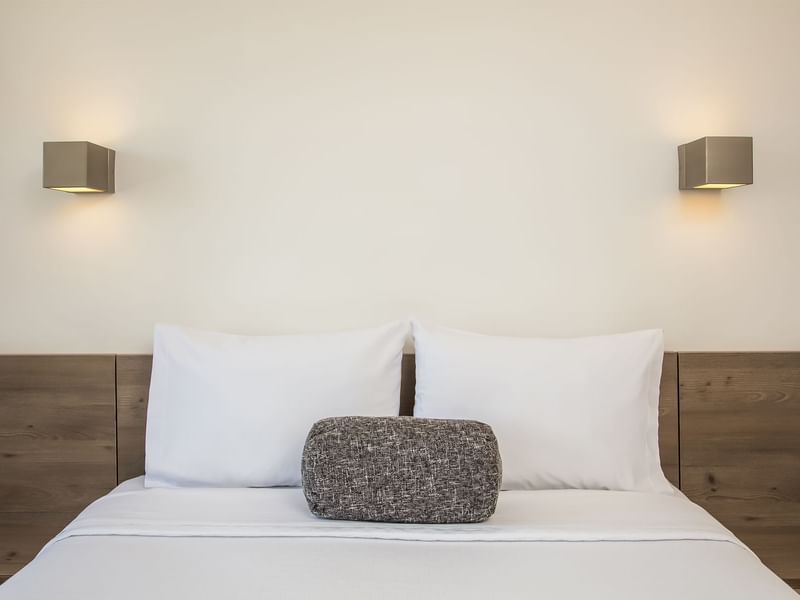 Cama de lujo en habitación Superior Queen en One Hotels