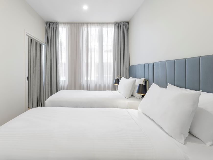 Brady Hotels Hardware Lane - 1 bedroom twin - bedroom