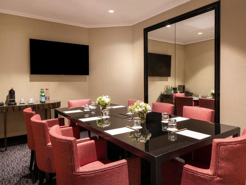 wall street meeting room