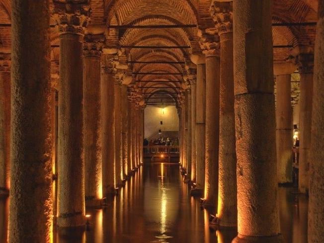 Basilica Cistern - eresin hotels topkapi