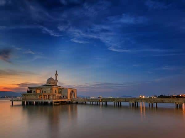Places of Interest - Penang Floating Mosque 