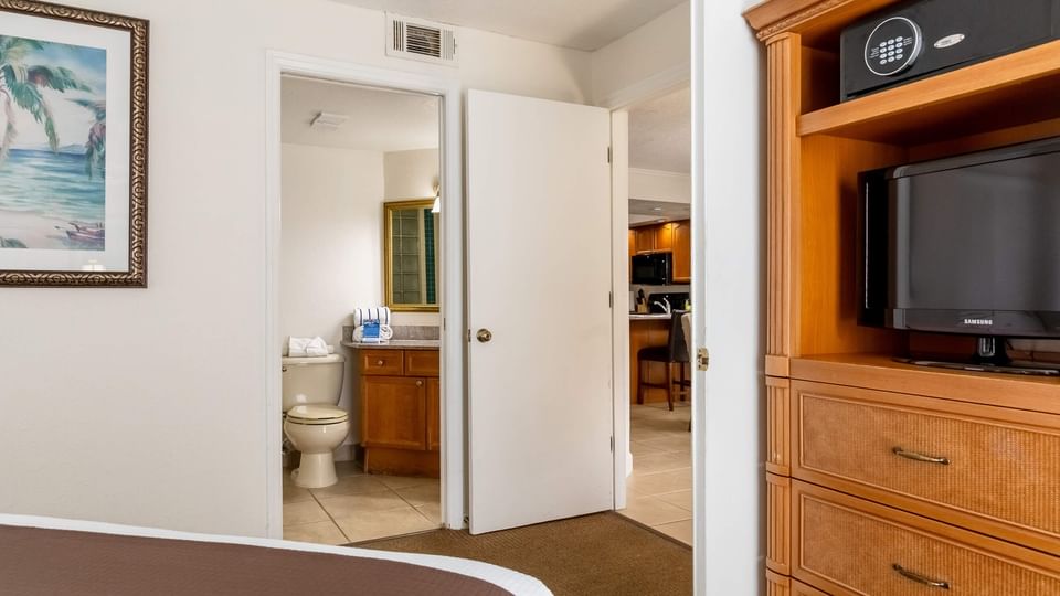 Master Bed at Legacy Vacation Resorts at Lake Buena Vista