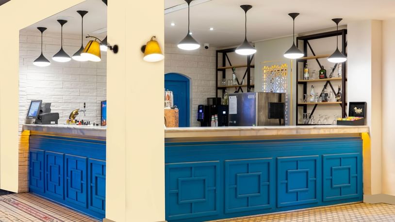 The bar counter in La Noche Bar at Bodrum Imperial