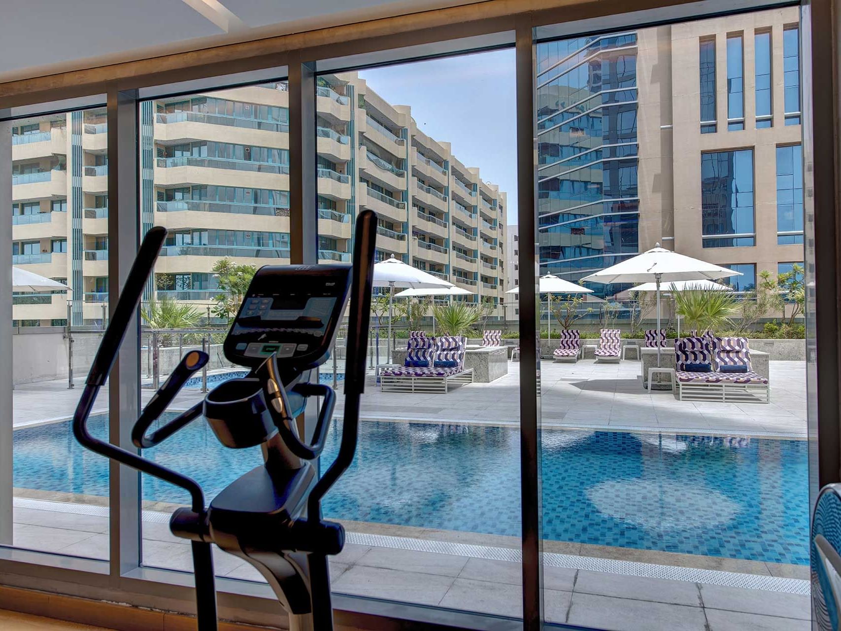 Pool gym Mina rashid