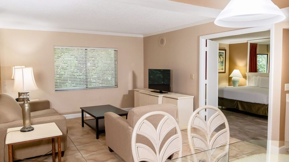 Living Area in One-Bedroom Suite at the Oaks, Legacy Vacation Resorts