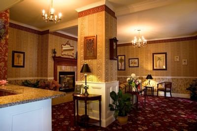 parlor at Bar Harbor Manor