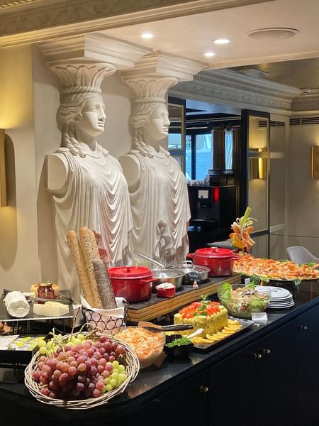 Buffet on tables in The Avenue Restaurant at Hotel Barsey by Warwick - Brussels