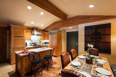 1-Bedroom Suite Kitchen