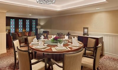 A Dining table in Jade River Restaurant at White Swan hotel