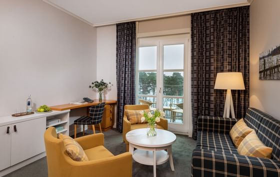 Living area in Turm Suite at Precise Resort Bad Saarow